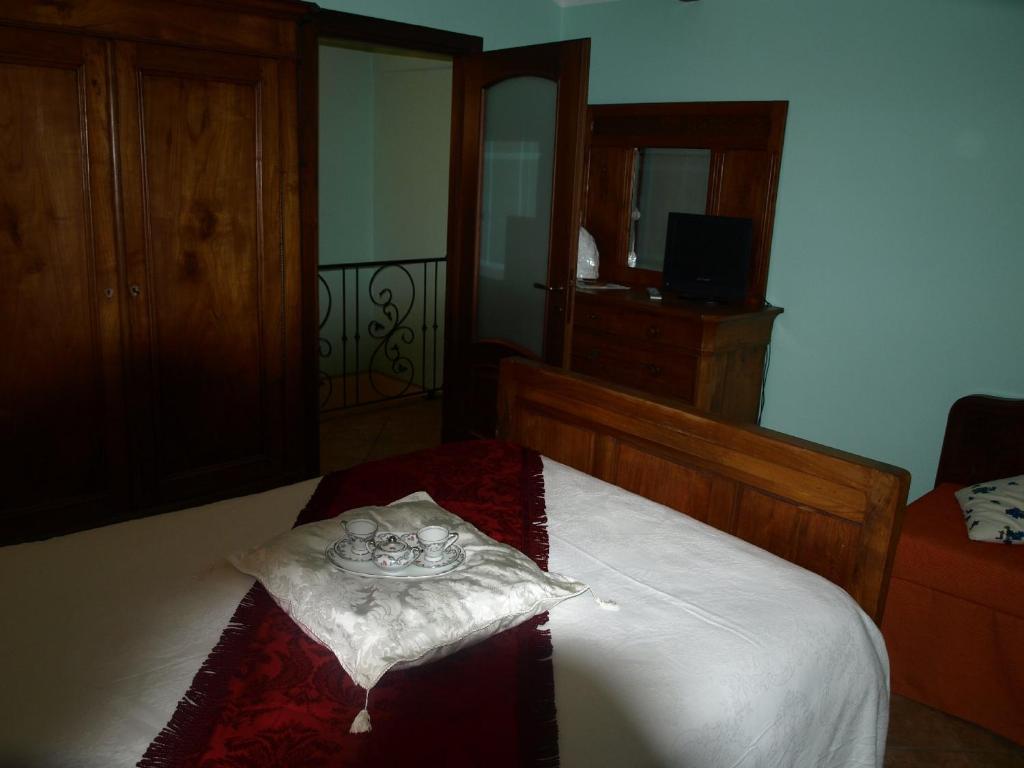 Bed and Breakfast Al Mobile Antico Camerano Casasco Camera foto